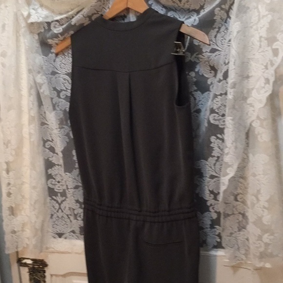 NWT Vince. Jumpsuit in olive with drawstring waist - Picture 6 of 6